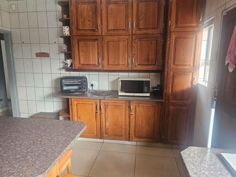House For Sale in Eastdene, Middelburg - Photo 10