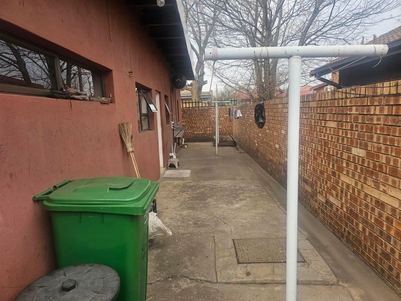 House For Sale in Eastdene, Middelburg - Photo 7