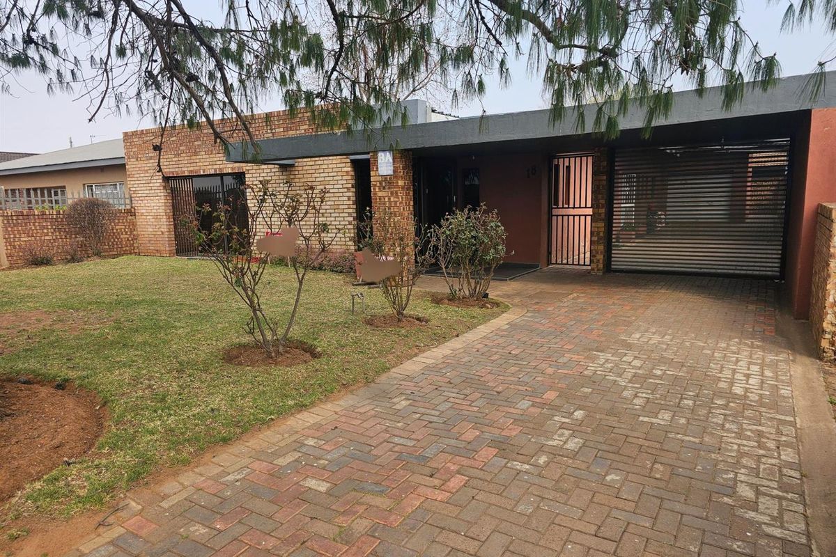 House For Sale in Eastdene, Middelburg - Photo 3