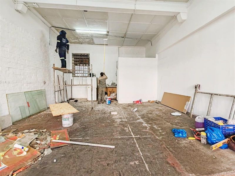 INVESTMENT OPPORTUNITY - 4 RETAIL SHOPS FOR SALE IN PRIME WOODSTOCK LOCATION - Photo 8