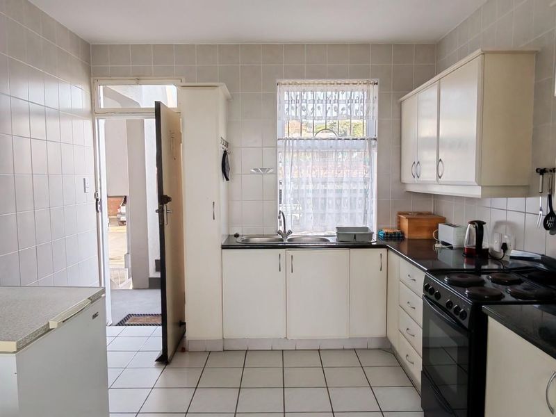 Apartment For Sale in Uvongo, Margate, KZN - Photo 6