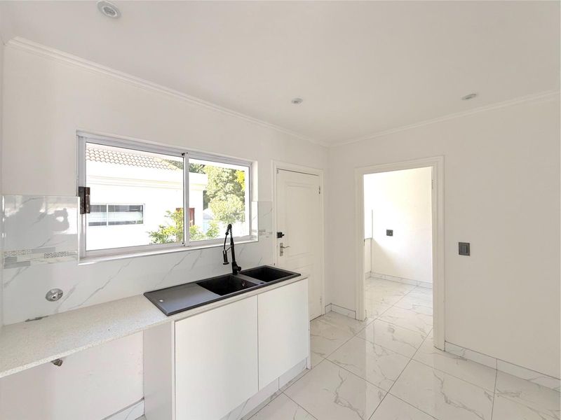 Modern Elegance in a Prestigious Secure Estate - Photo 5