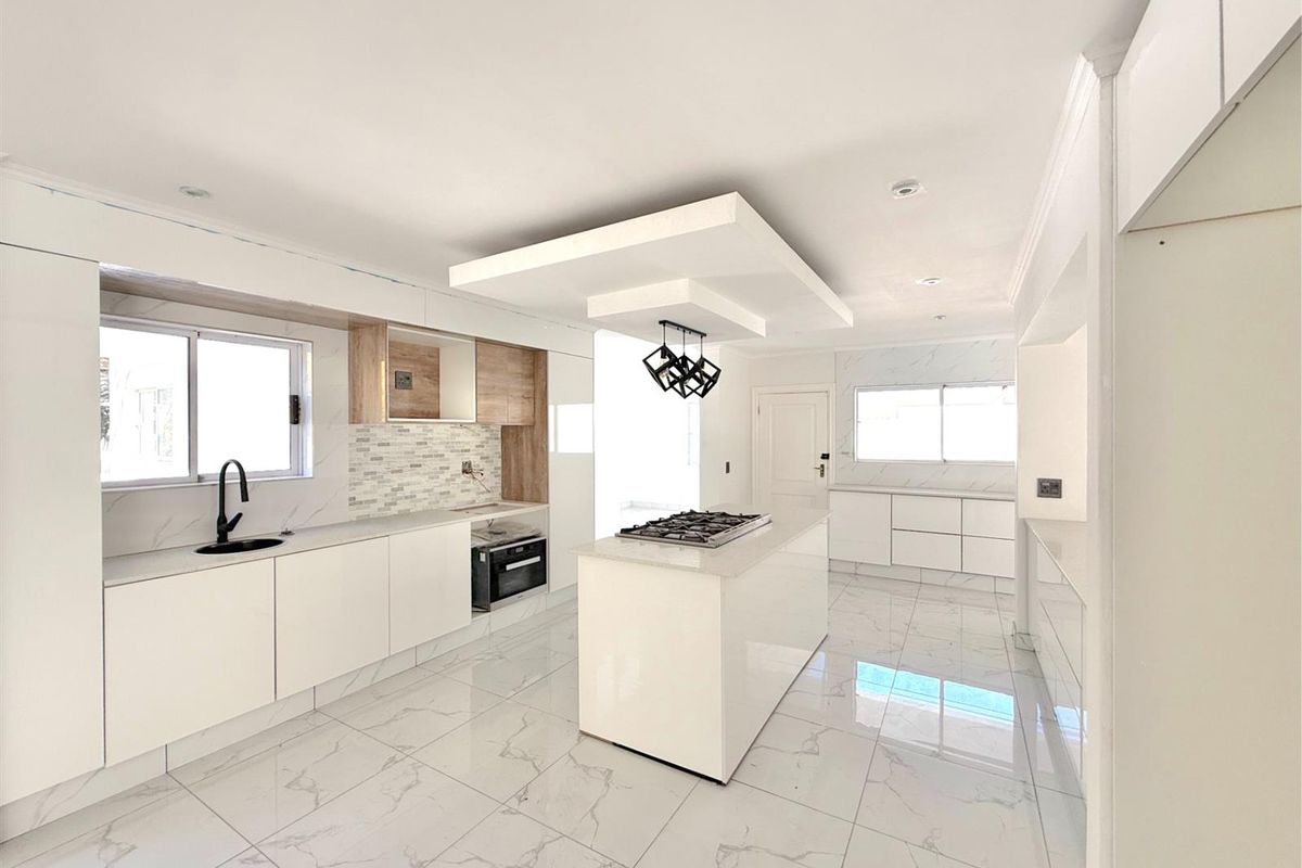 Modern Elegance in a Prestigious Secure Estate - Photo 2