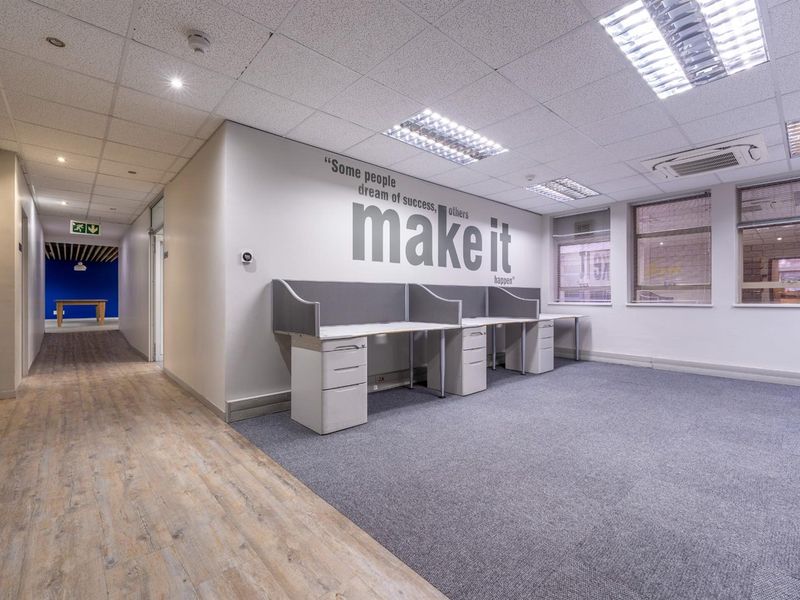 Office Space to Rent | First Floor | 949m2 (Divisible) - Photo 4