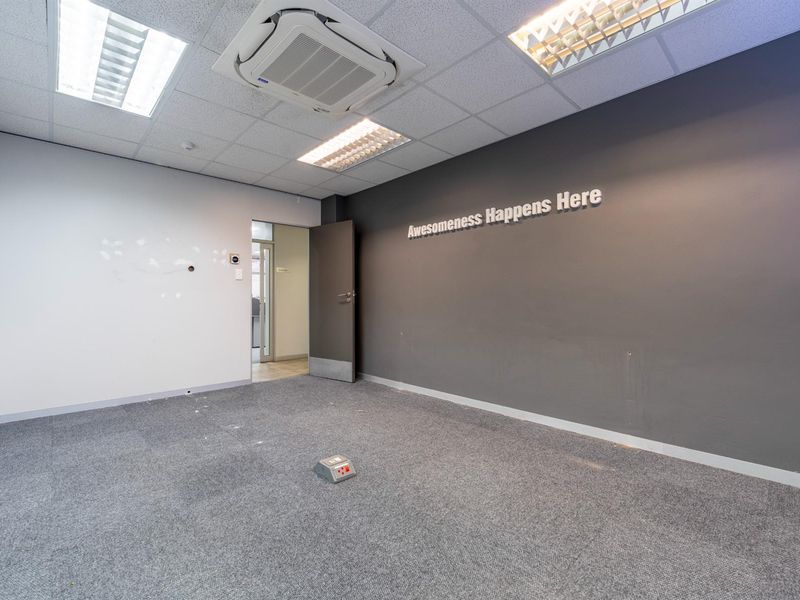 Office Space to Rent | First Floor | 949m2 (Divisible) - Photo 9