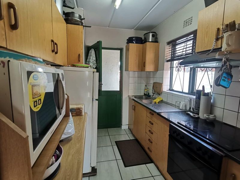 Duplex For Sale in Paarl East, Paarl - Photo 6