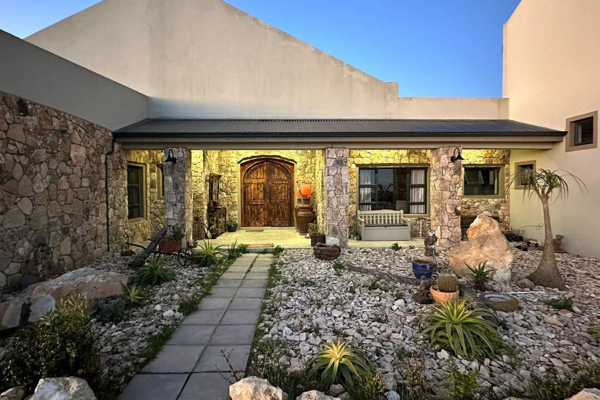 Farm For Sale in Stilbaai Rural, Stilbaai - Photo 2