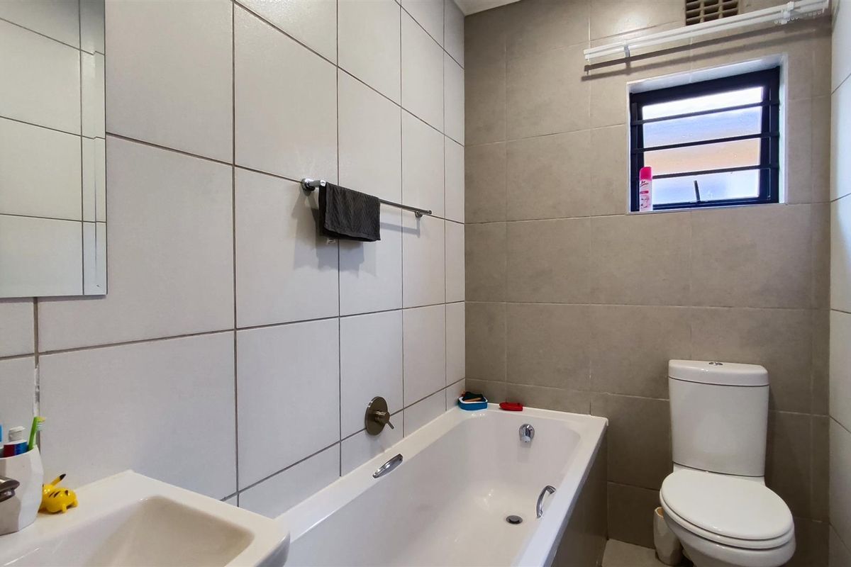 House For Sale in Albertsdal, Alberton - Photo 5