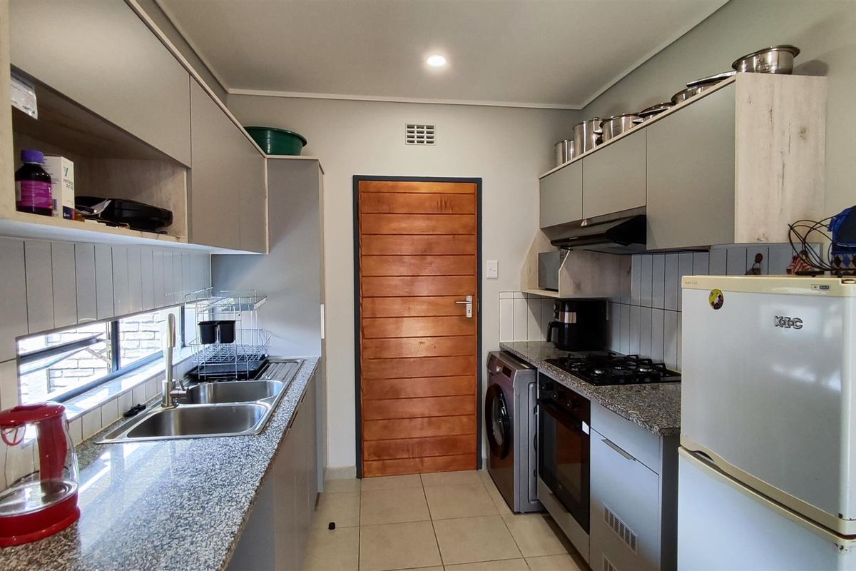 House For Sale in Albertsdal, Alberton - Photo 3