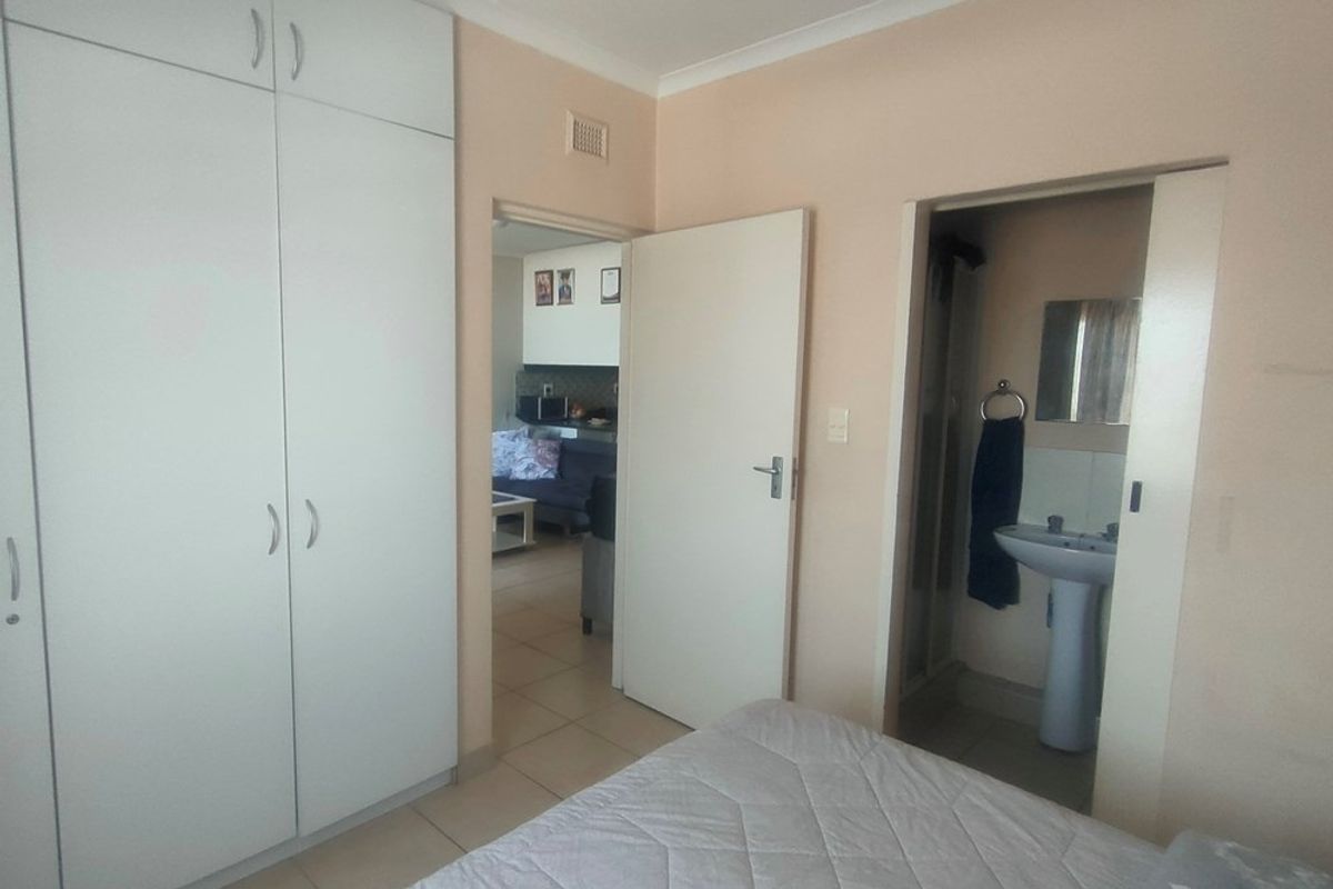 2 Bedroom Townhouse in Effingham - Photo 4