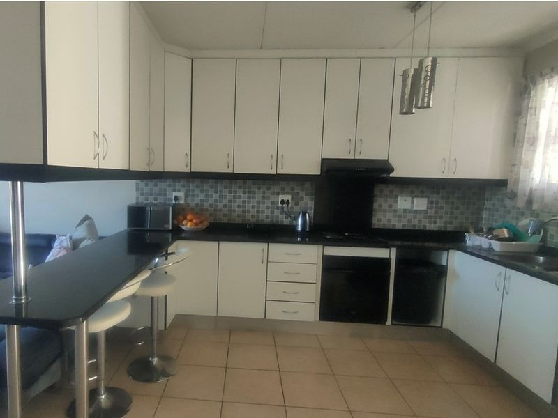 2 Bedroom Townhouse in Effingham - Photo 2