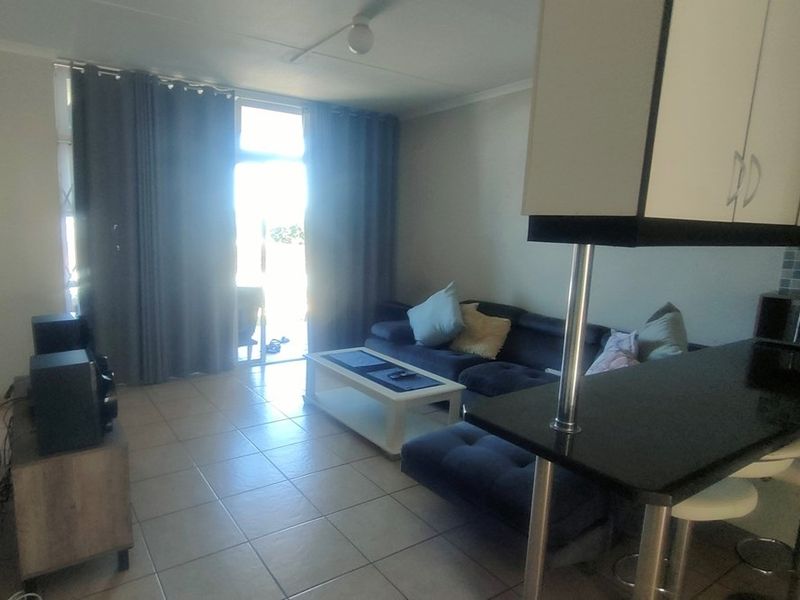 2 Bedroom Townhouse in Effingham - Photo 3