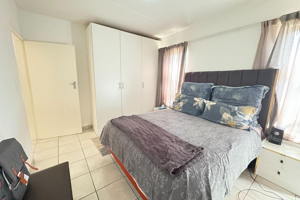 First Floor, First Choice, First to Call Wins! - Photo 5