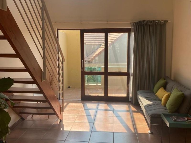 Townhouse For Sale in Broadacres, Sandton - Photo 3