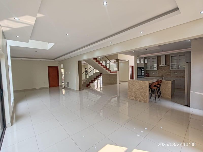  Brand New Luxury Home For Sale – Blue Valley Golf Estate - Photo 8