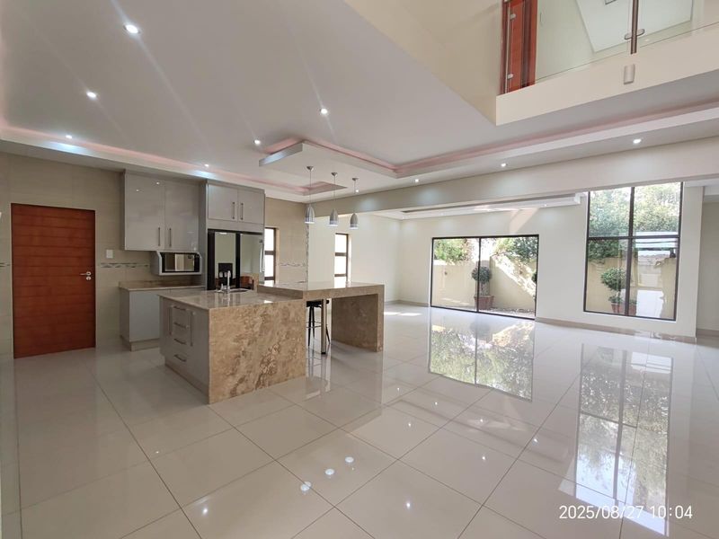  Brand New Luxury Home For Sale – Blue Valley Golf Estate - Photo 6