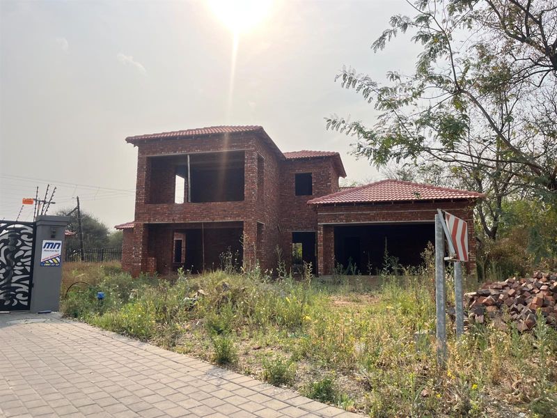 Unfinished House For Sale in Brits Central, Brits, North West - Photo 9