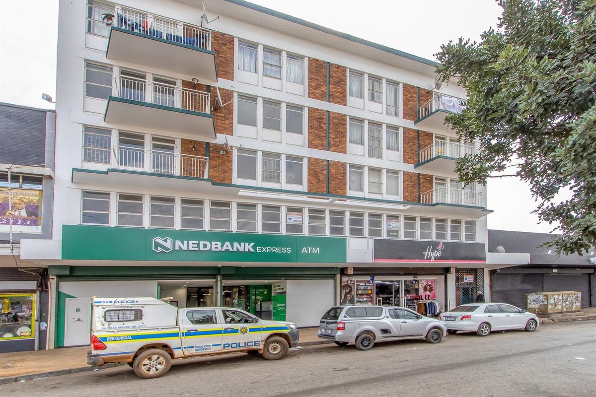 Prime Mixed-Use, Cash Flush Investment Opportunity in Westonaria - Photo 2