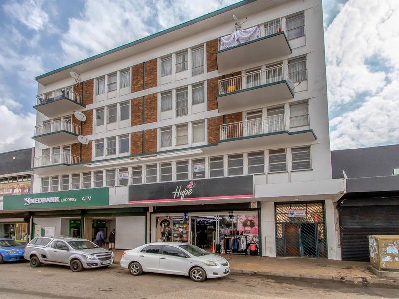 Prime Mixed-Use, Cash Flush Investment Opportunity in Westonaria - Photo 3