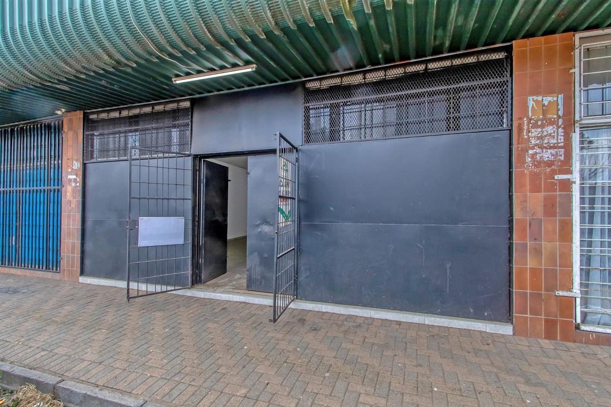 Investor’s Dream! Instant Income From Fully Lettable 3-Shop Erf in Randfontein - Photo 5