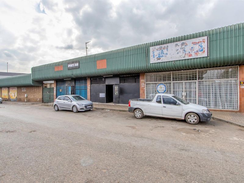 Investor’s Dream! Instant Income From Fully Lettable 3-Shop Erf in Randfontein - Photo 2