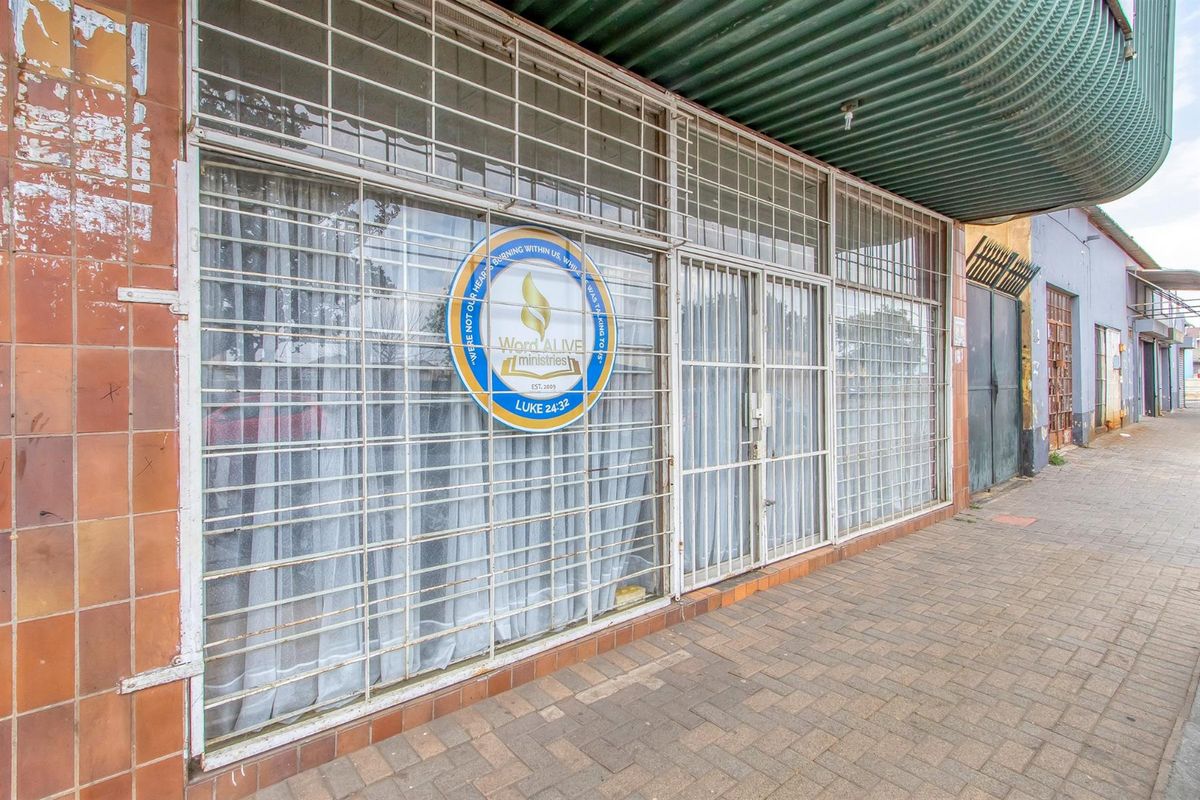 Investor’s Dream! Instant Income From Fully Lettable 3-Shop Erf in Randfontein - Photo 4
