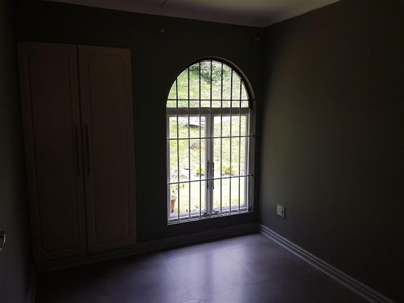 PRICE DRASTICALLY REDUCED - YOUR FUTURE HOME-SWEET-HOME ! - Photo 7