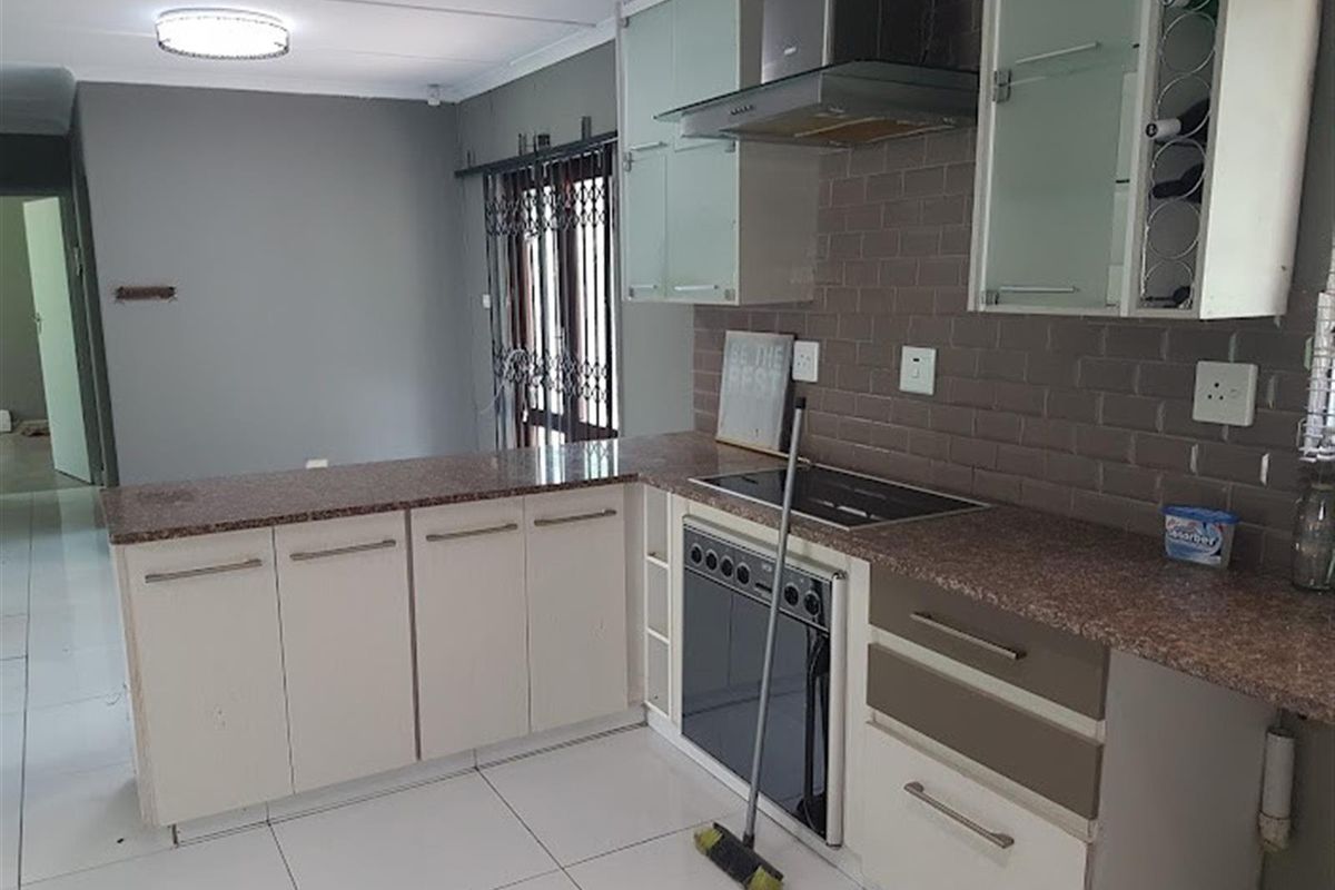 PRICE DRASTICALLY REDUCED - YOUR FUTURE HOME-SWEET-HOME ! - Photo 5