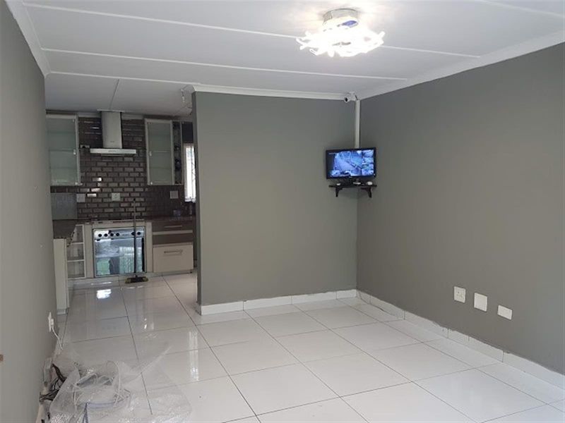 PRICE DRASTICALLY REDUCED - YOUR FUTURE HOME-SWEET-HOME ! - Photo 3