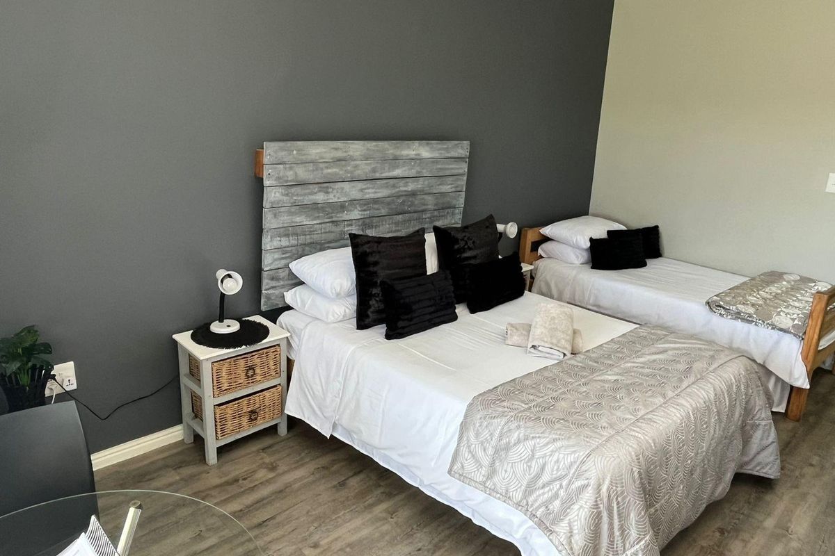 Self-Catering Studio Apartment in Haasendal, Kuils River - Photo 4