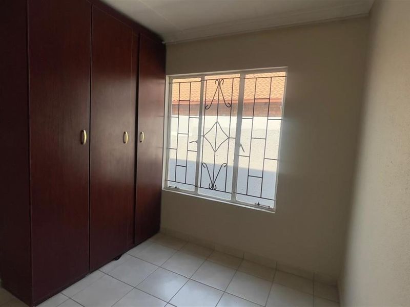 House For Sale in Danville, Pretoria - Photo 9