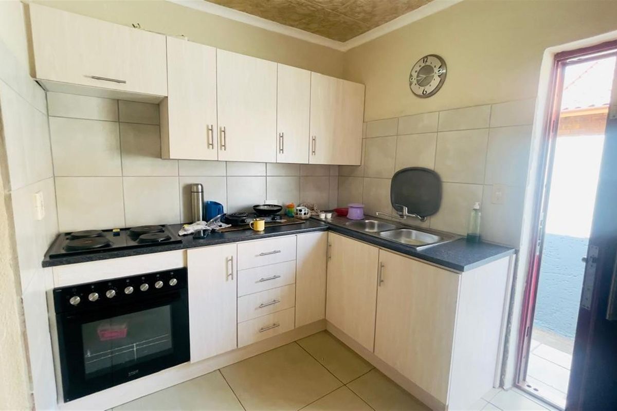House For Sale in Danville, Pretoria - Photo 5