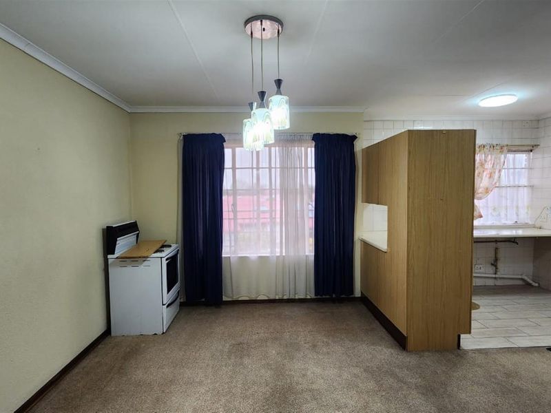 Comfortable and Secure 1-Bedroom Unit in Gold Reef Retirement Village - Photo 8