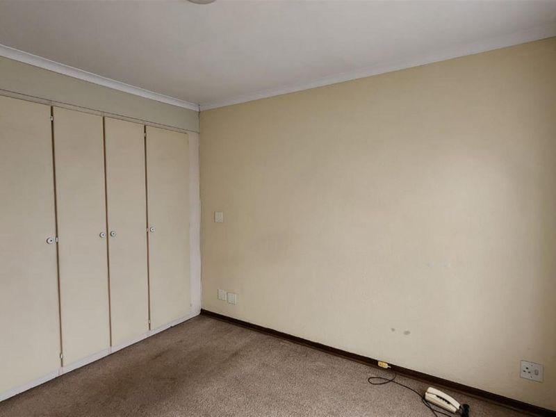 Comfortable and Secure 1-Bedroom Unit in Gold Reef Retirement Village - Photo 6