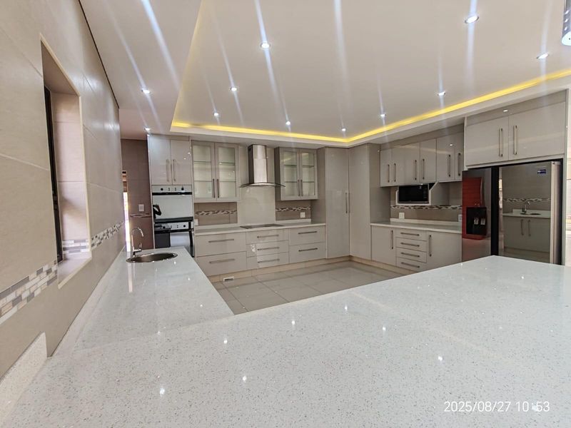 House For Sale in Blue Valley Golf Estate, Centurion - Photo 4