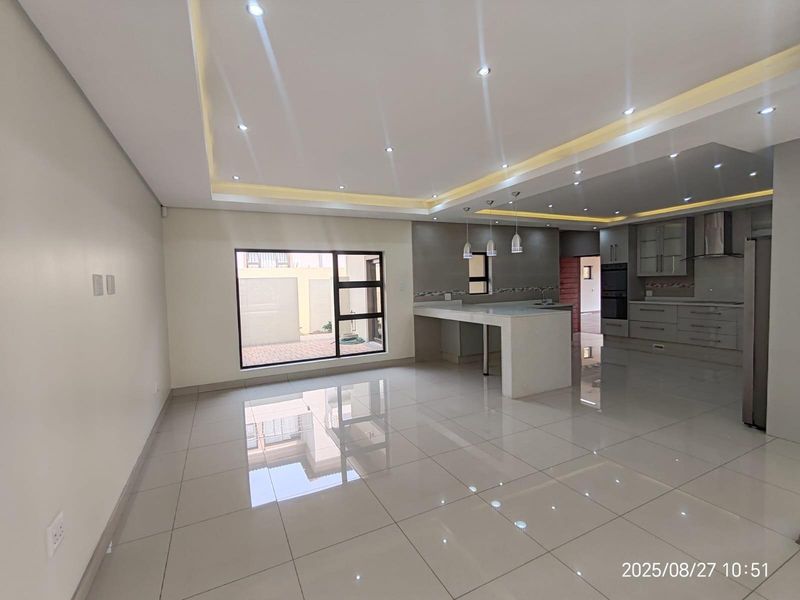 House For Sale in Blue Valley Golf Estate, Centurion - Photo 9