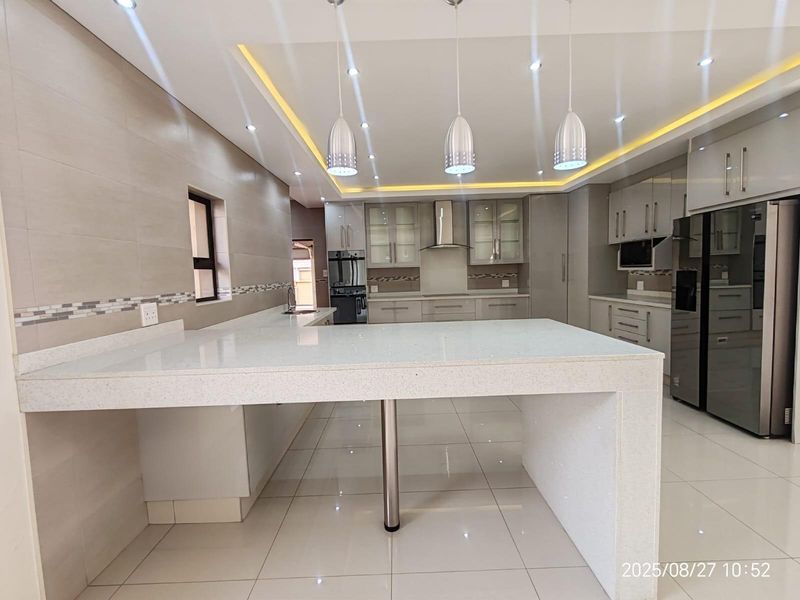 House For Sale in Blue Valley Golf Estate, Centurion - Photo 5