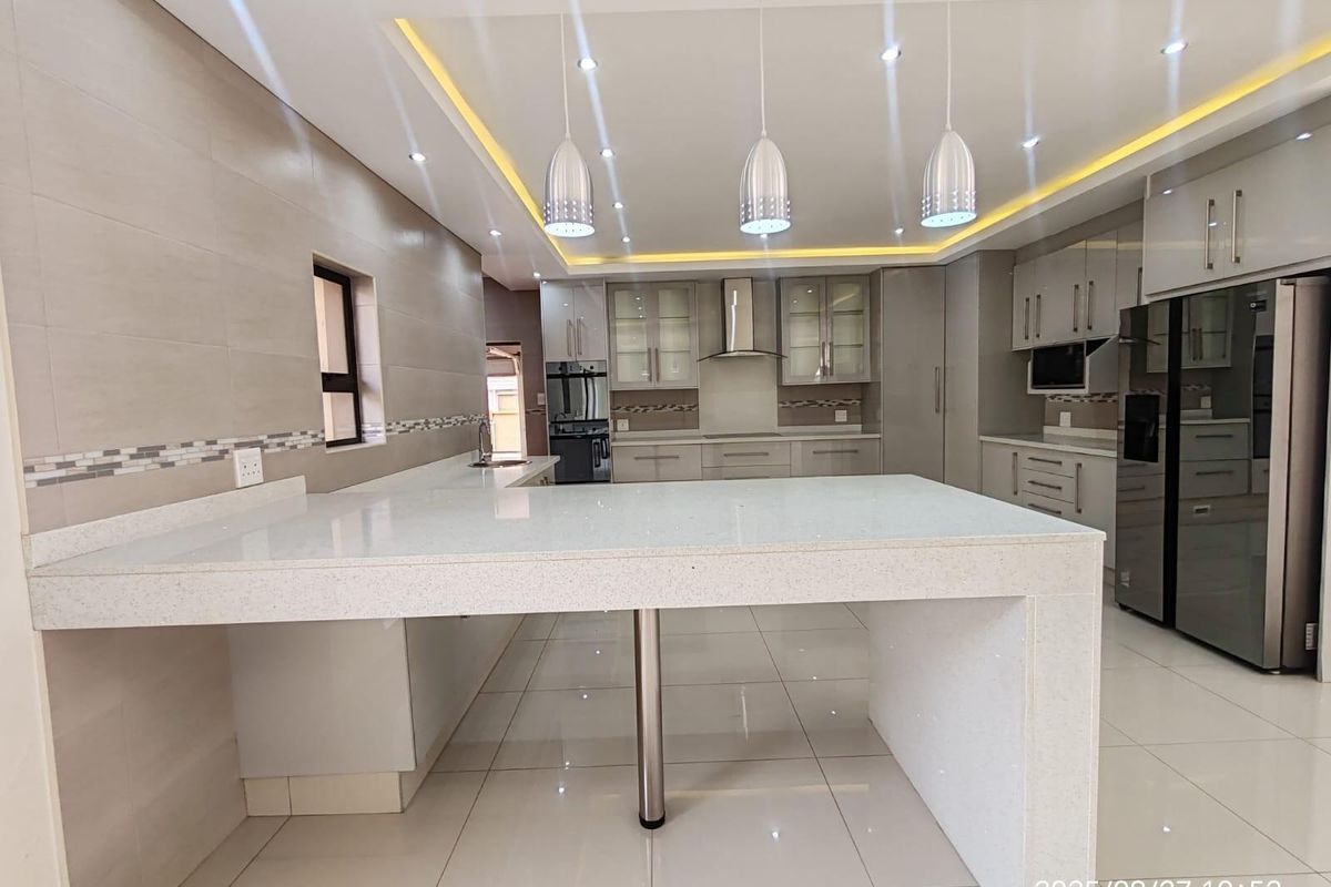 House For Sale in Blue Valley Golf Estate, Centurion - Photo 5