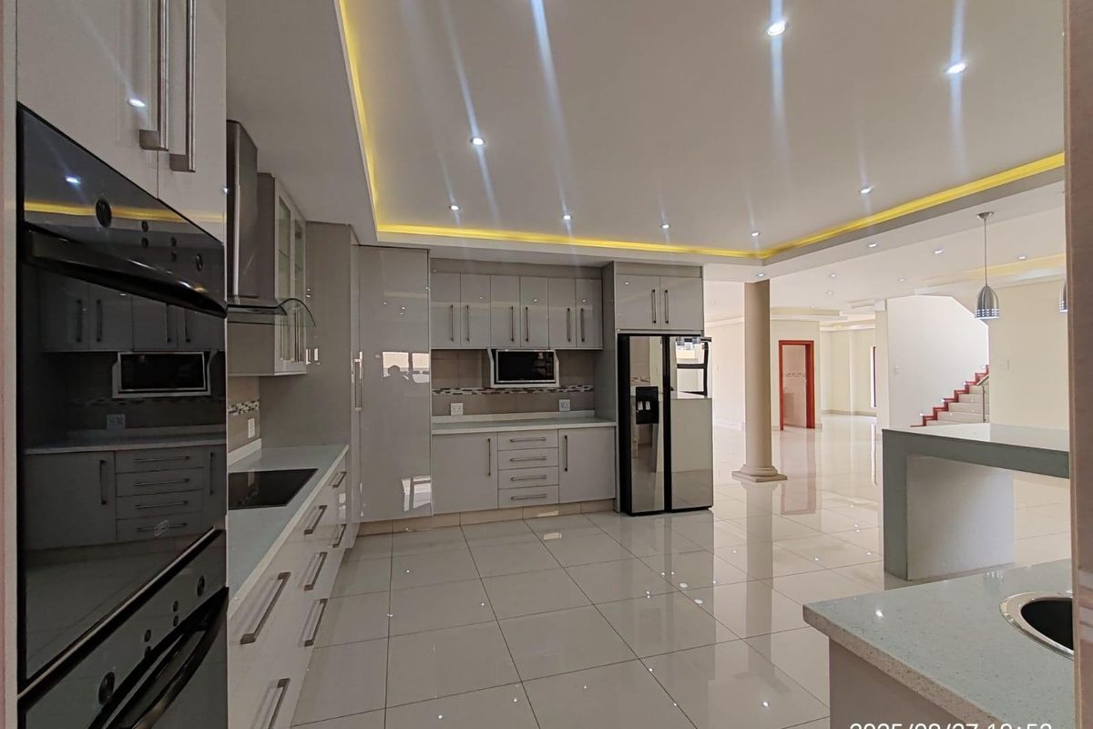 House For Sale in Blue Valley Golf Estate, Centurion - Photo 3