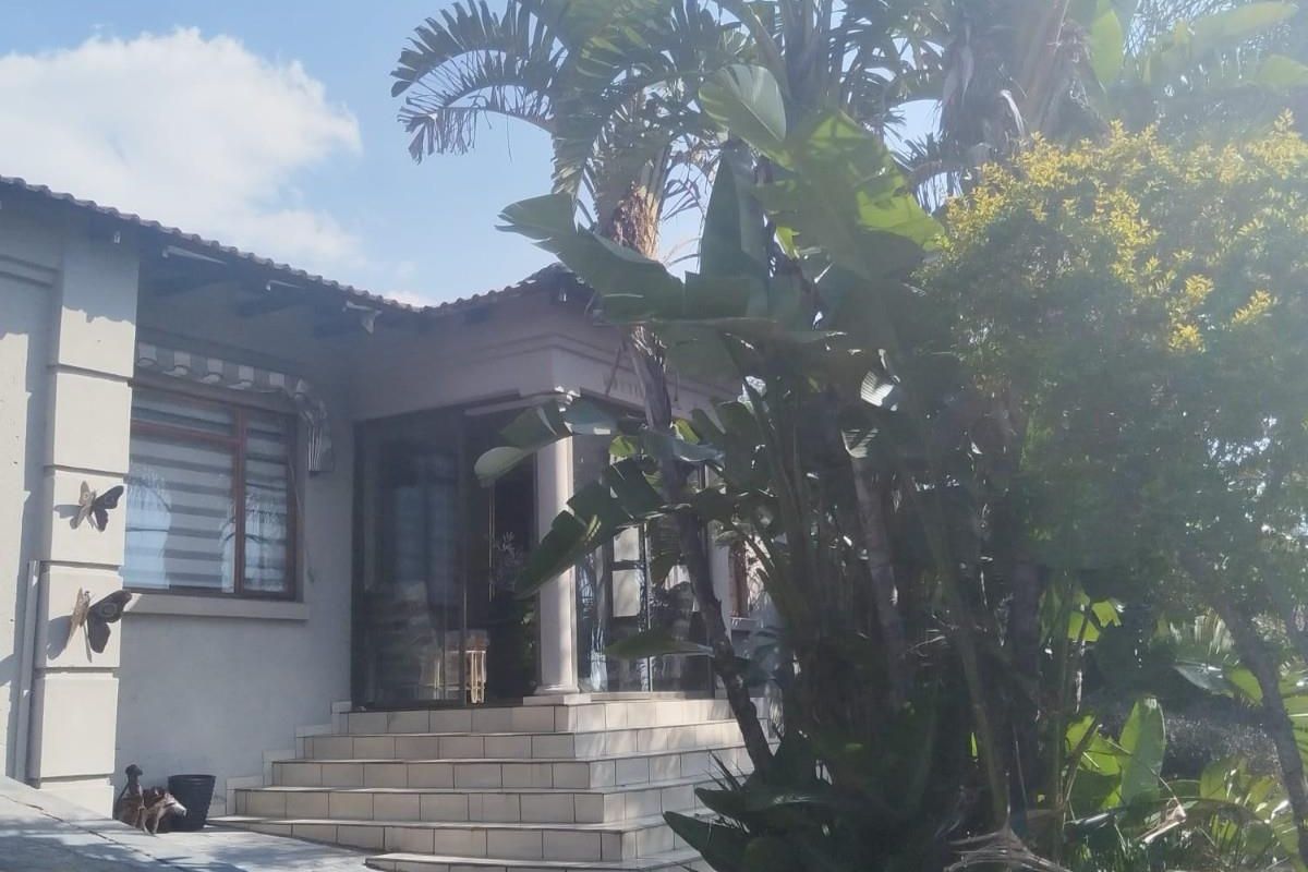 House For Sale in Model Park, Witbank - Photo 2