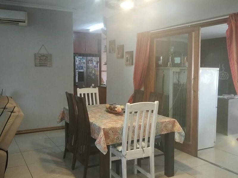 House For Sale in Model Park, Witbank - Photo 8