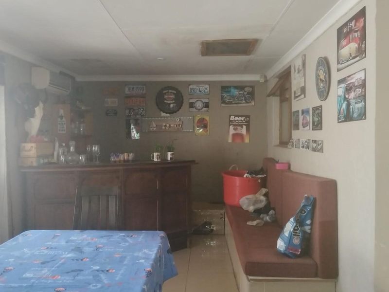 House For Sale in Model Park, Witbank - Photo 9