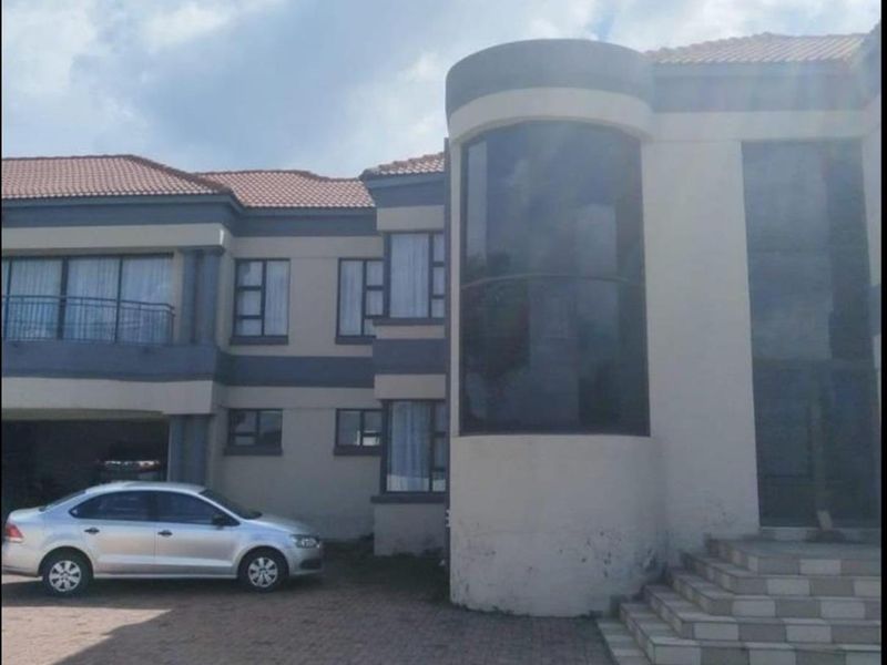 House For Sale in Model Park, Witbank - Photo 7