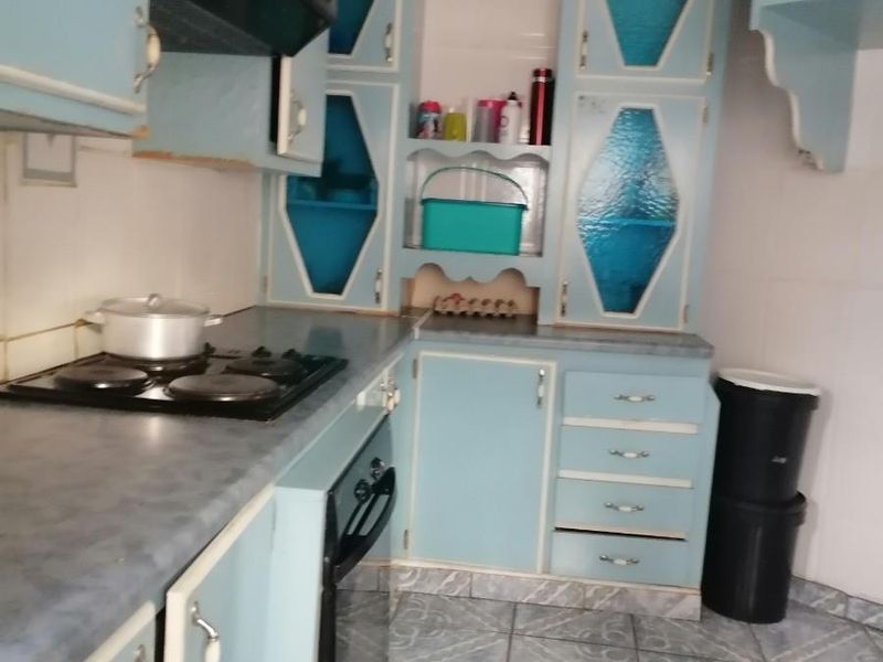 3 Bedrooms House For Sale in Seshego, Polokwane - Photo 9