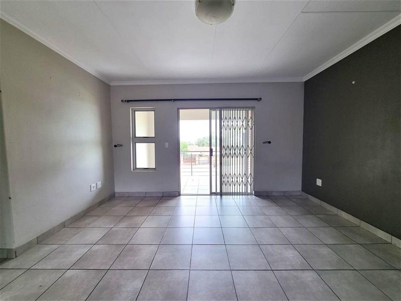 3 Bed,2 Bath GROUND Floor Apartment To Rent in Midrand - Photo 5