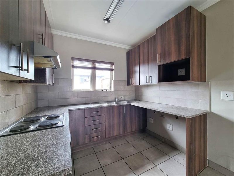 3 Bed,2 Bath GROUND Floor Apartment To Rent in Midrand - Photo 3