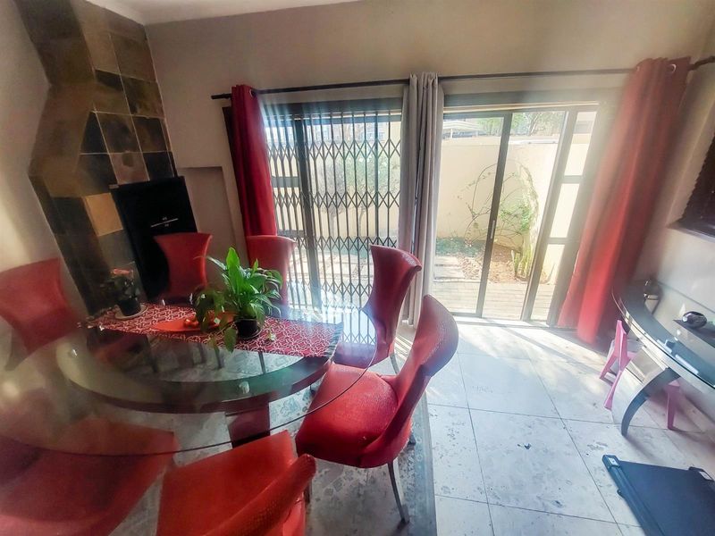 Three-Bedroom Townhouse with Spacious Garden for Sale in  Rooihuiskraal North, Centurion - Photo 9