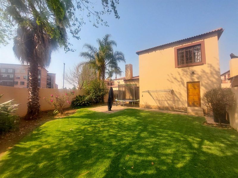 Three-Bedroom Townhouse with Spacious Garden for Sale in  Rooihuiskraal North, Centurion - Photo 2