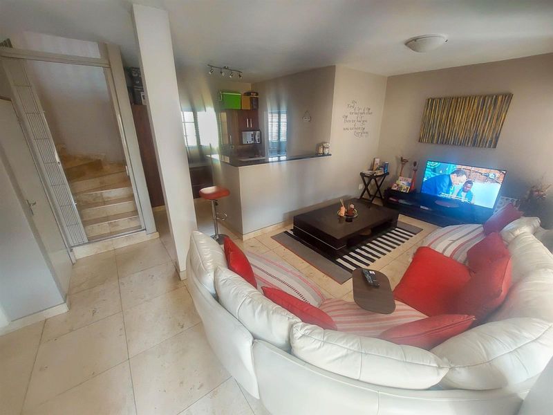 Three-Bedroom Townhouse with Spacious Garden for Sale in  Rooihuiskraal North, Centurion - Photo 4