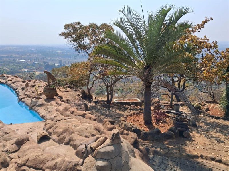 Guest House For Sale in Rustenburg, North West - Photo 10